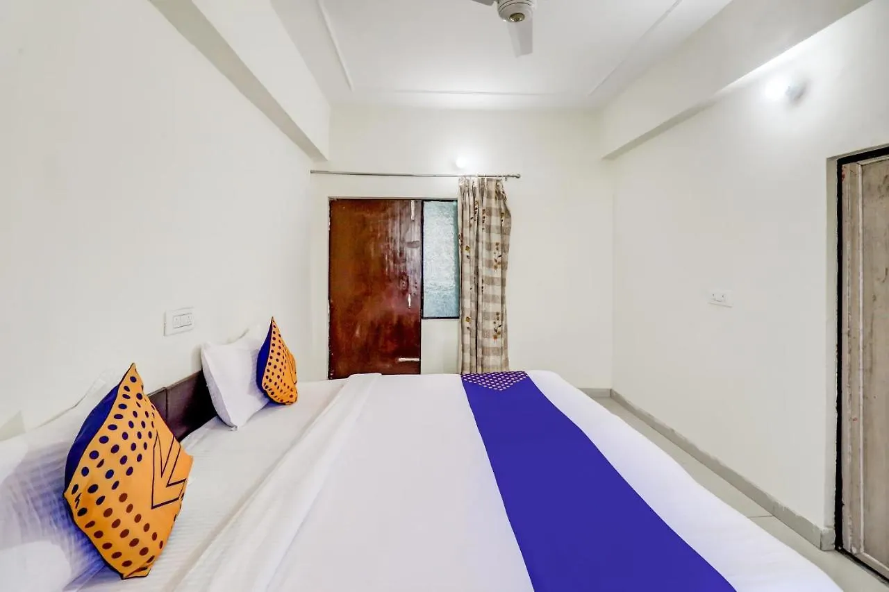 גורגאון Spot On 78882 Shree Shakti Hotel Near Leisure Valley Park 2*,